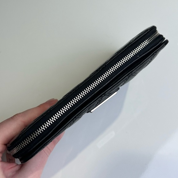 Chanel Black Quilted Lambskin Wallet Purse (PNY - Paris New York) - Picture 6 of 12